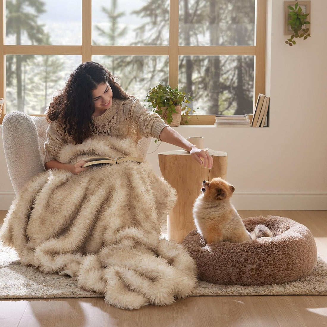 Pet Solid Color Non Slip Fluffy Round Plush Bed