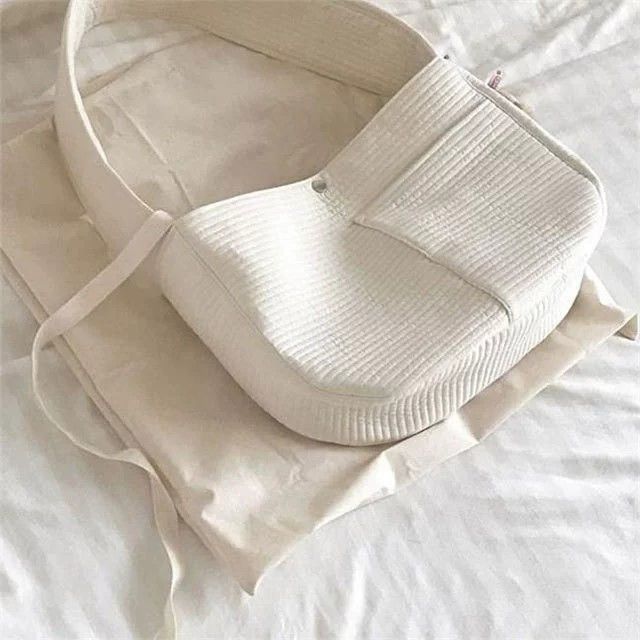 Handmade Breathable Pet Carrier Shoulder Tote Bag