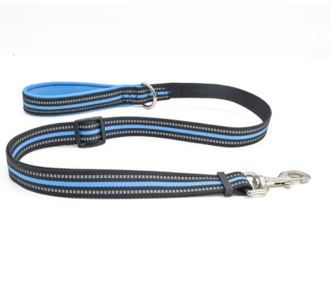 Nylon Retractable Assisted Pet Leash For Outdoor Use