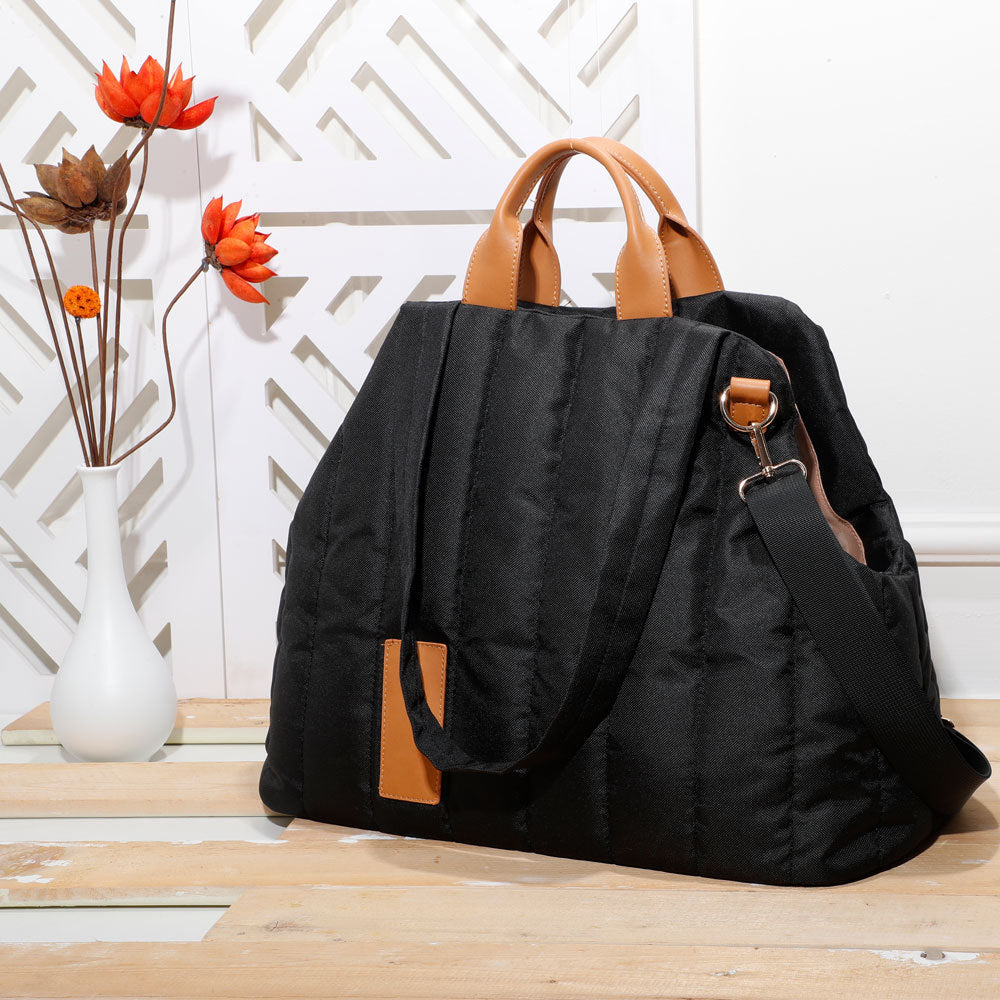 Lightweight Waterproof Pet Carrier Bag For Outdoor Travel